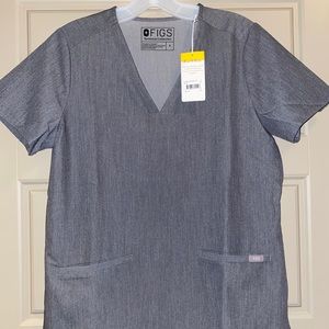 FIGS Casma 3 Pocket Scrub Top